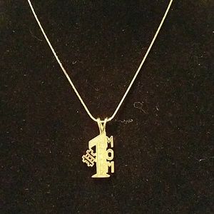 #1 Mom necklace